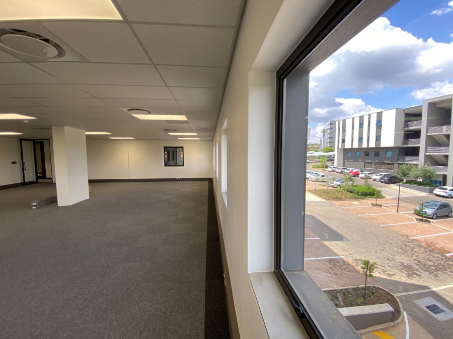 To Let commercial Property for Rent in Die Hoewes Gauteng