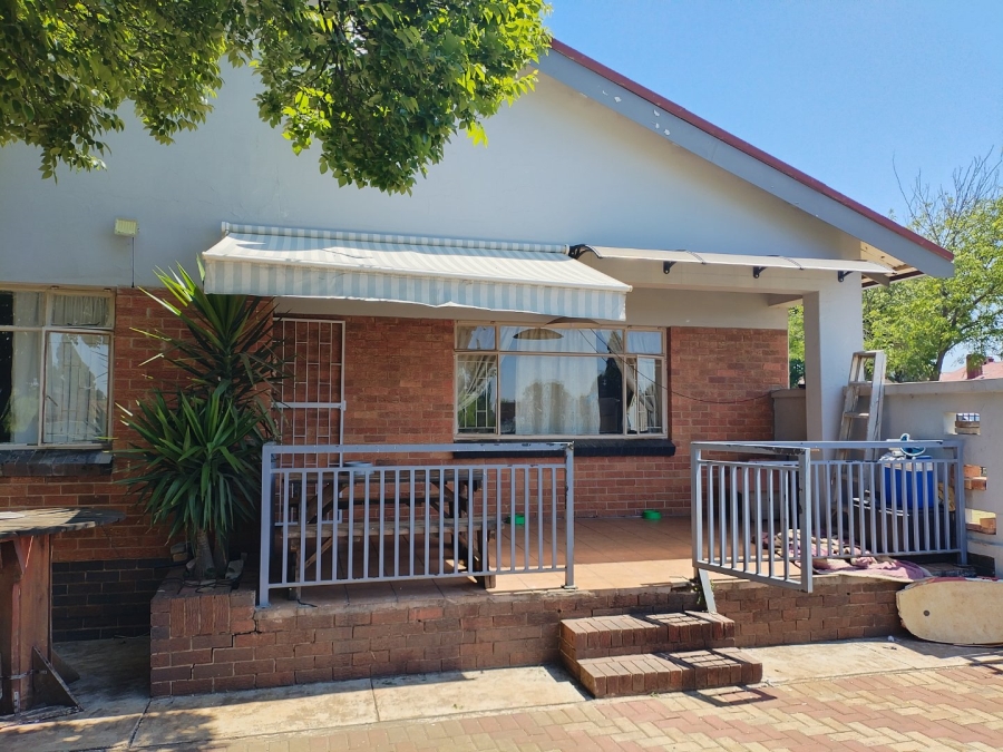 3 Bedroom Property for Sale in Casseldale Gauteng