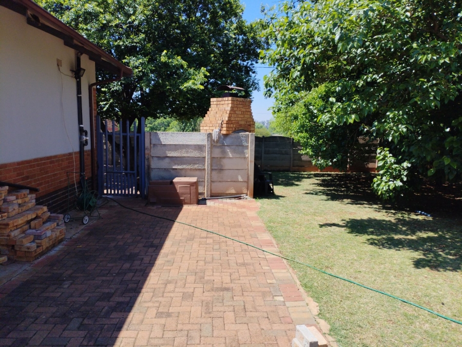 3 Bedroom Property for Sale in Casseldale Gauteng
