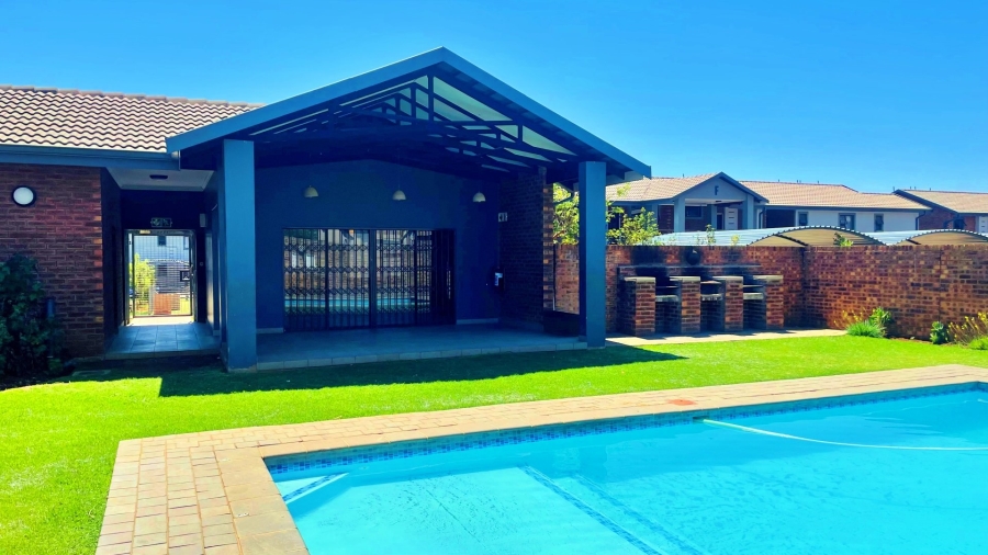 To Let 2 Bedroom Property for Rent in Willow Park Manor Gauteng