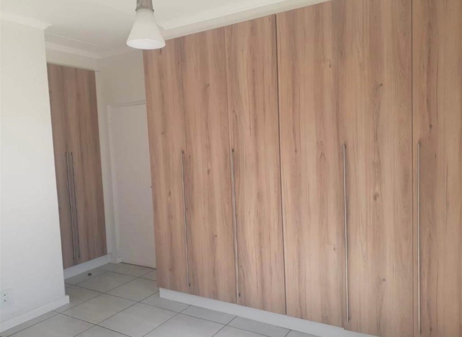 To Let  Bedroom Property for Rent in Waterfall Gauteng