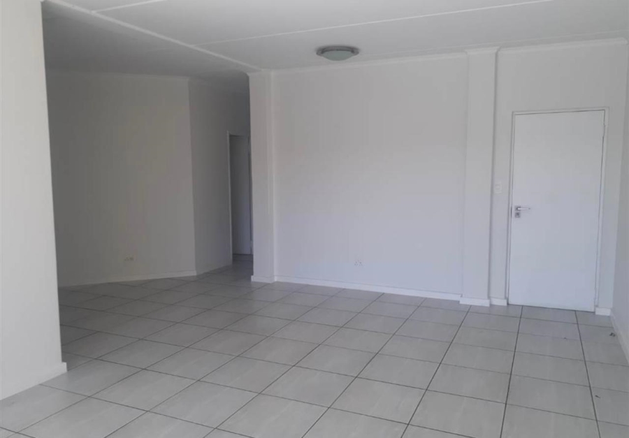 To Let  Bedroom Property for Rent in Waterfall Gauteng