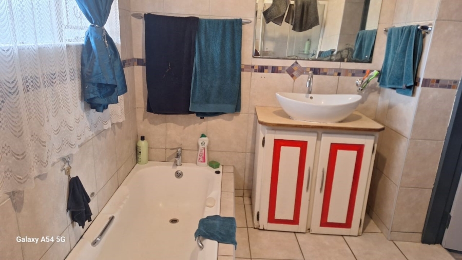 3 Bedroom Property for Sale in Brakpan Central Gauteng