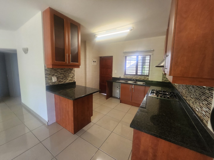 To Let 2 Bedroom Property for Rent in Pineslopes Gauteng