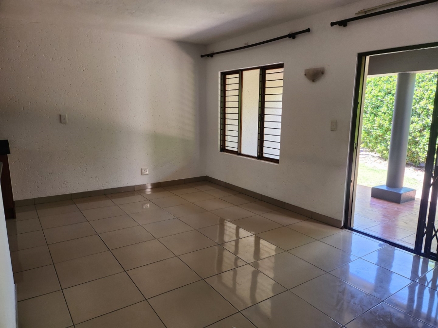 To Let 2 Bedroom Property for Rent in Pineslopes Gauteng