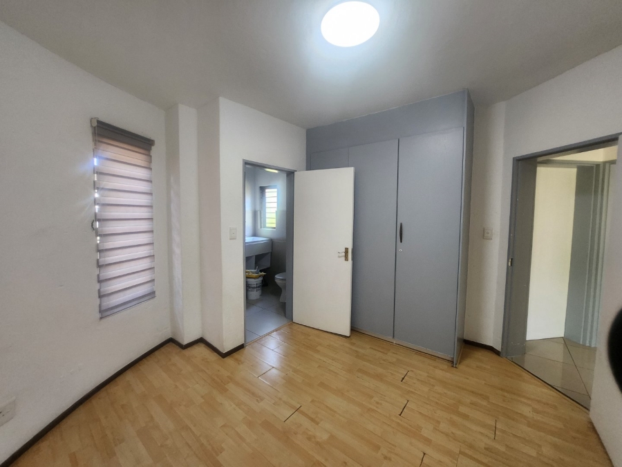 To Let 2 Bedroom Property for Rent in Pineslopes Gauteng