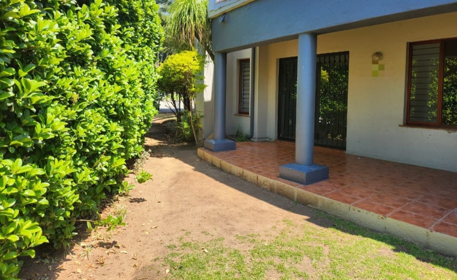 To Let 2 Bedroom Property for Rent in Pineslopes Gauteng