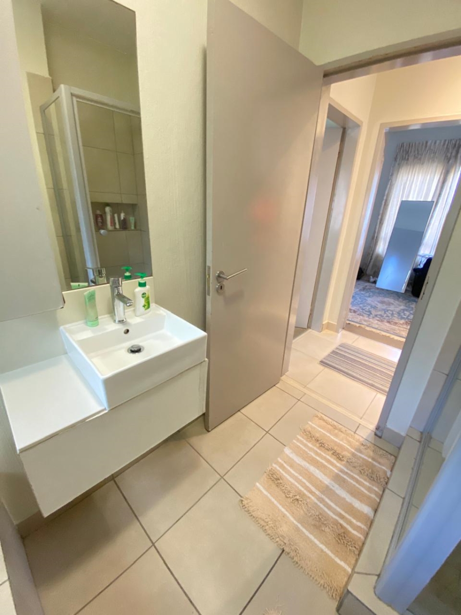 2 Bedroom Property for Sale in Fourways Gauteng