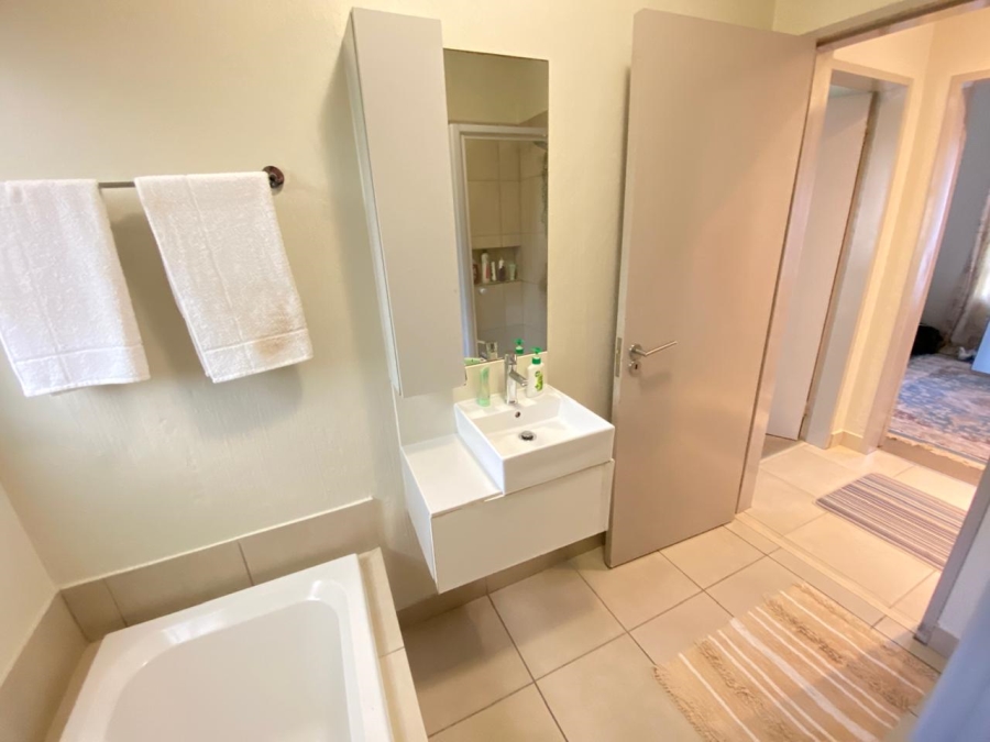 2 Bedroom Property for Sale in Fourways Gauteng