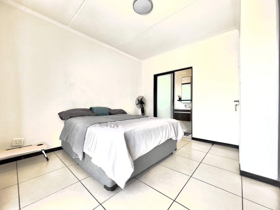 To Let 2 Bedroom Property for Rent in Fourways Gauteng