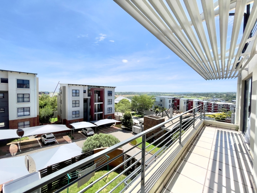 To Let 2 Bedroom Property for Rent in Fourways Gauteng