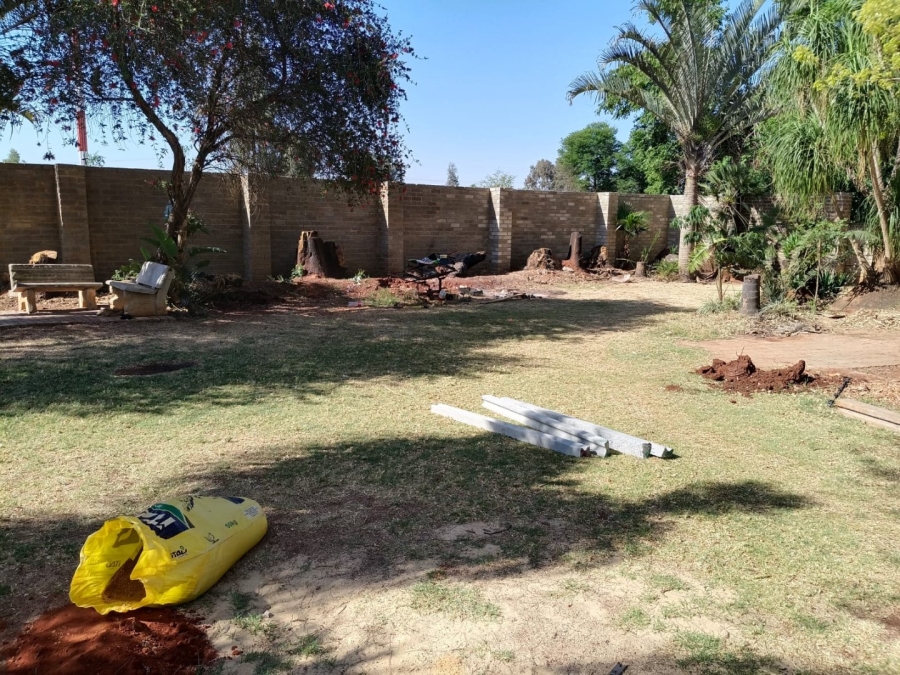 4 Bedroom Property for Sale in The Orchards Gauteng