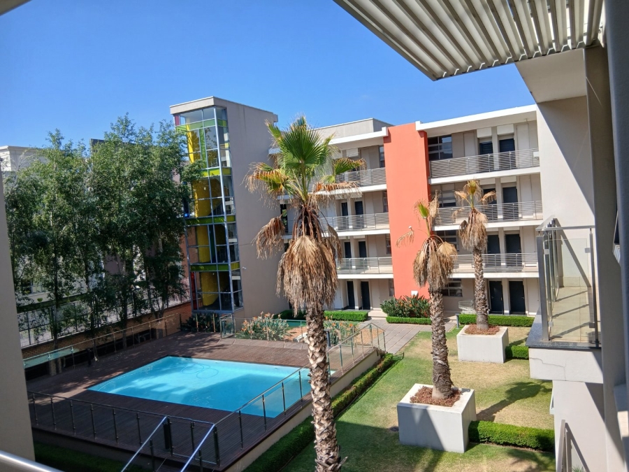 To Let 2 Bedroom Property for Rent in Houghton Estate Gauteng