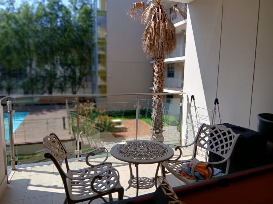 To Let 2 Bedroom Property for Rent in Houghton Estate Gauteng