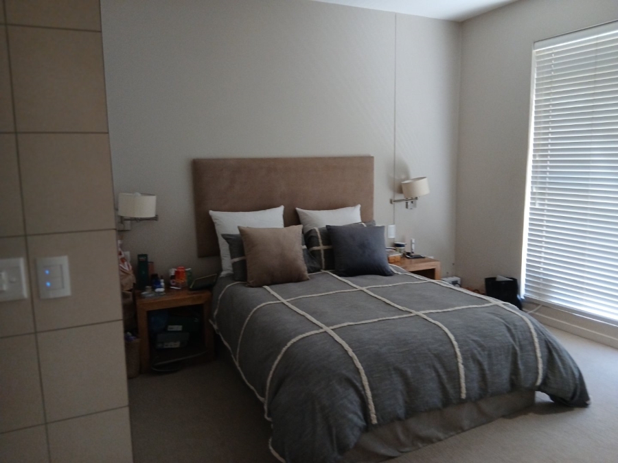 To Let 2 Bedroom Property for Rent in Houghton Estate Gauteng