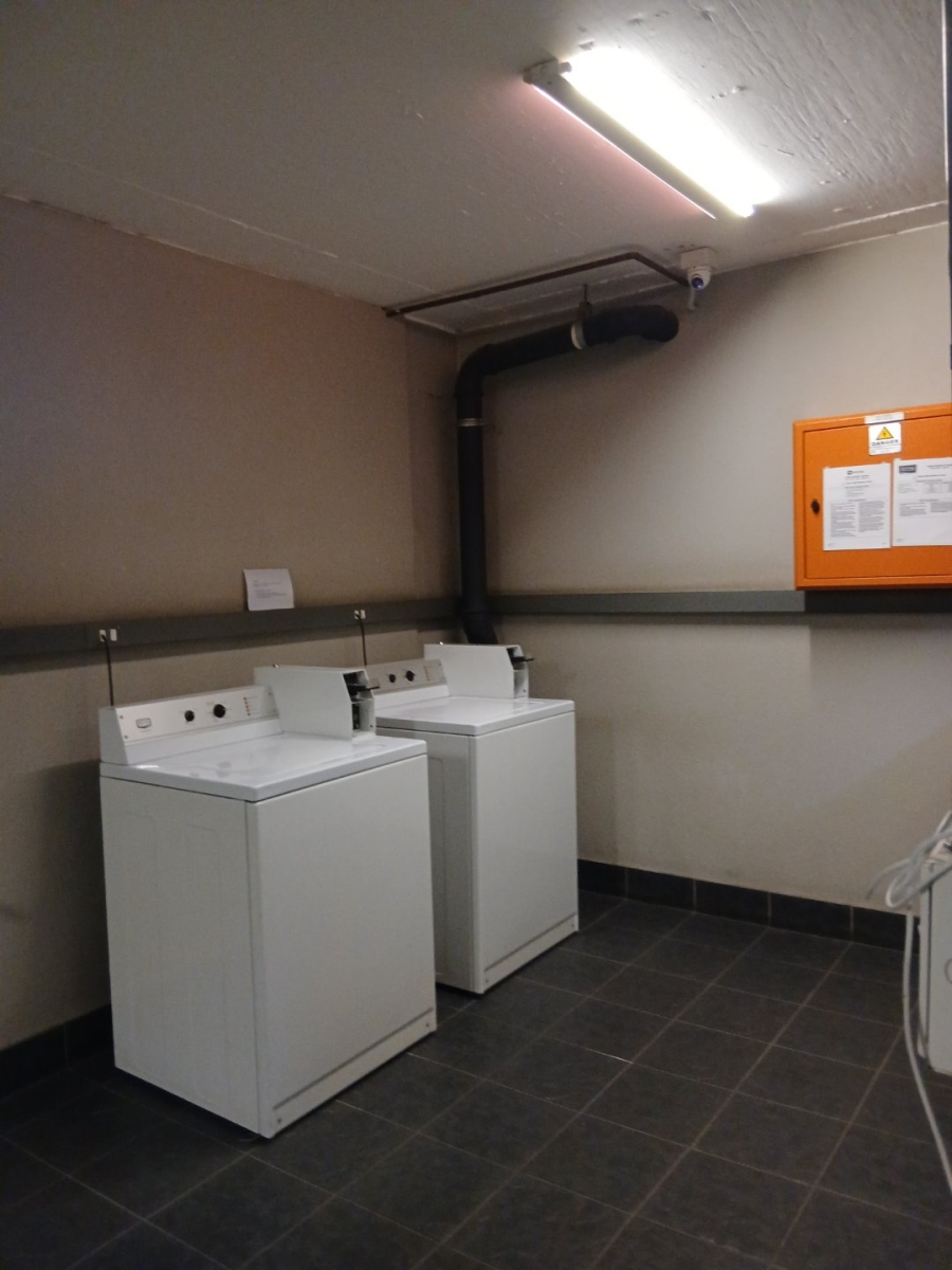 To Let 2 Bedroom Property for Rent in Houghton Estate Gauteng