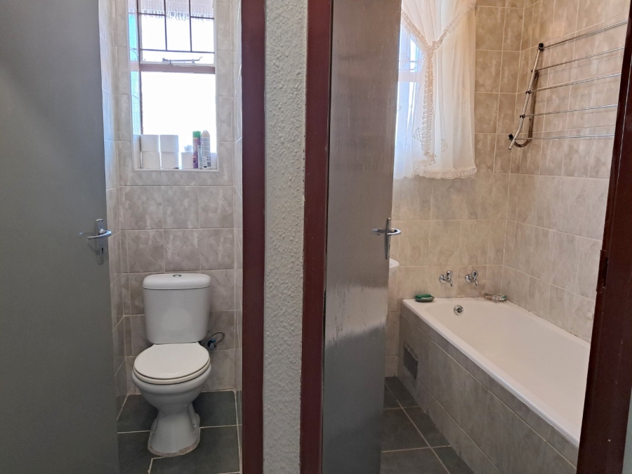 2 Bedroom Property for Sale in Pretoria Gauteng
