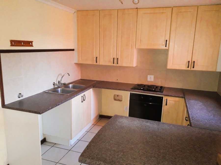 To Let 2 Bedroom Property for Rent in Equestria Gauteng