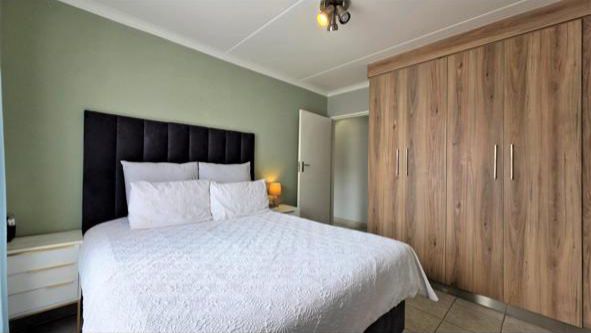 To Let 2 Bedroom Property for Rent in Sagewood Gauteng