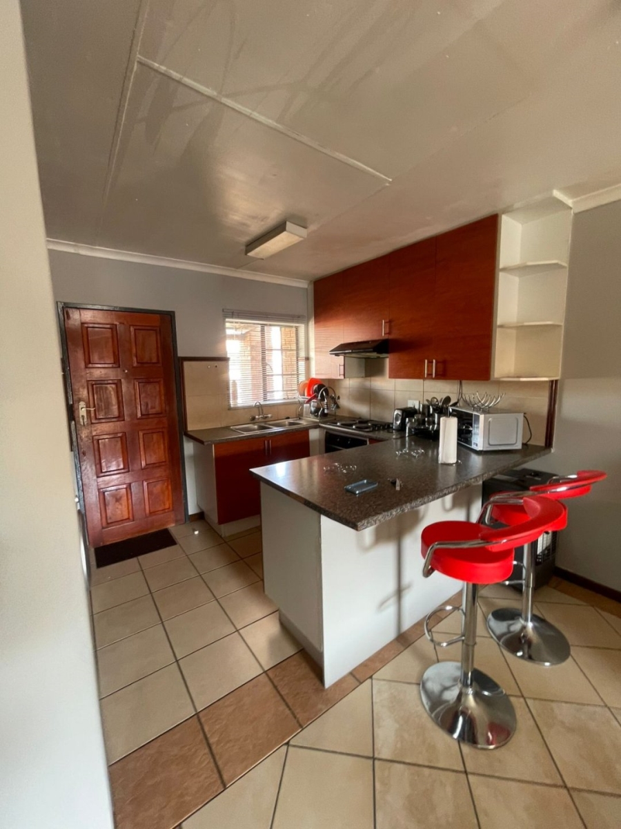 To Let 2 Bedroom Property for Rent in Noordwyk Gauteng