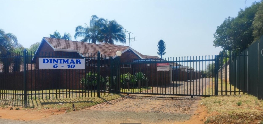 3 Bedroom Property for Sale in Birchleigh North Gauteng