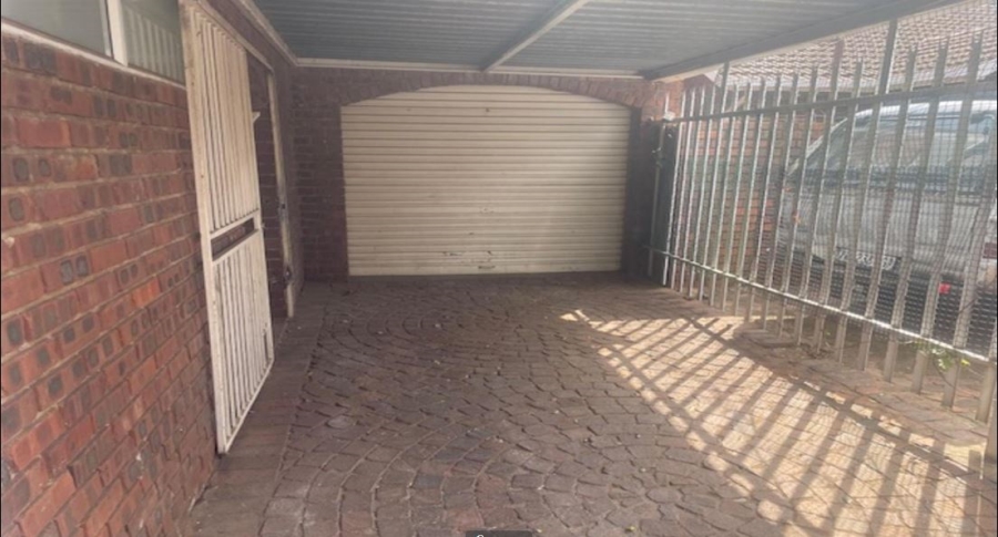 3 Bedroom Property for Sale in Birchleigh North Gauteng