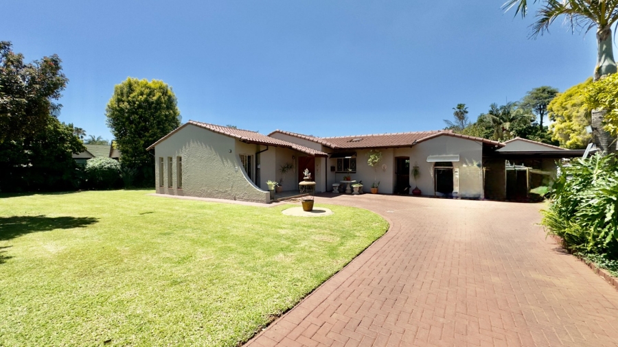 5 Bedroom Property for Sale in Dorandia Gauteng