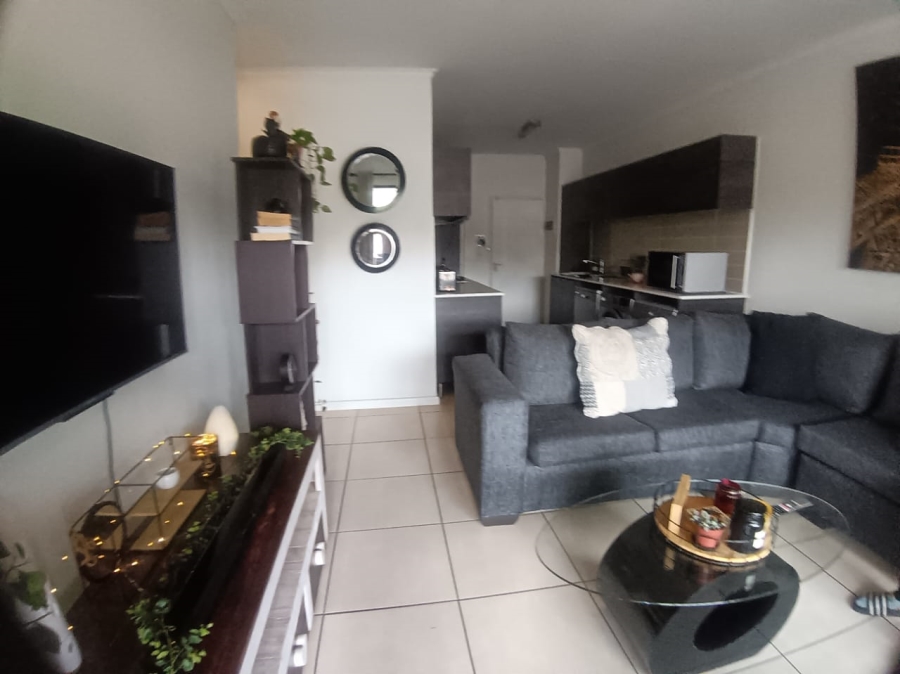 1 Bedroom Property for Sale in Olivedale Gauteng