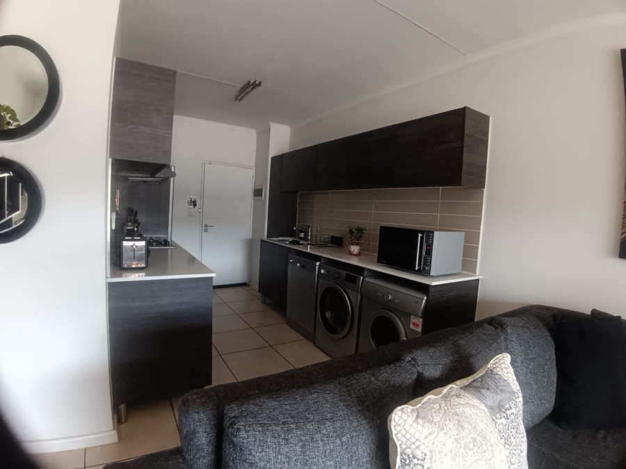 1 Bedroom Property for Sale in Olivedale Gauteng