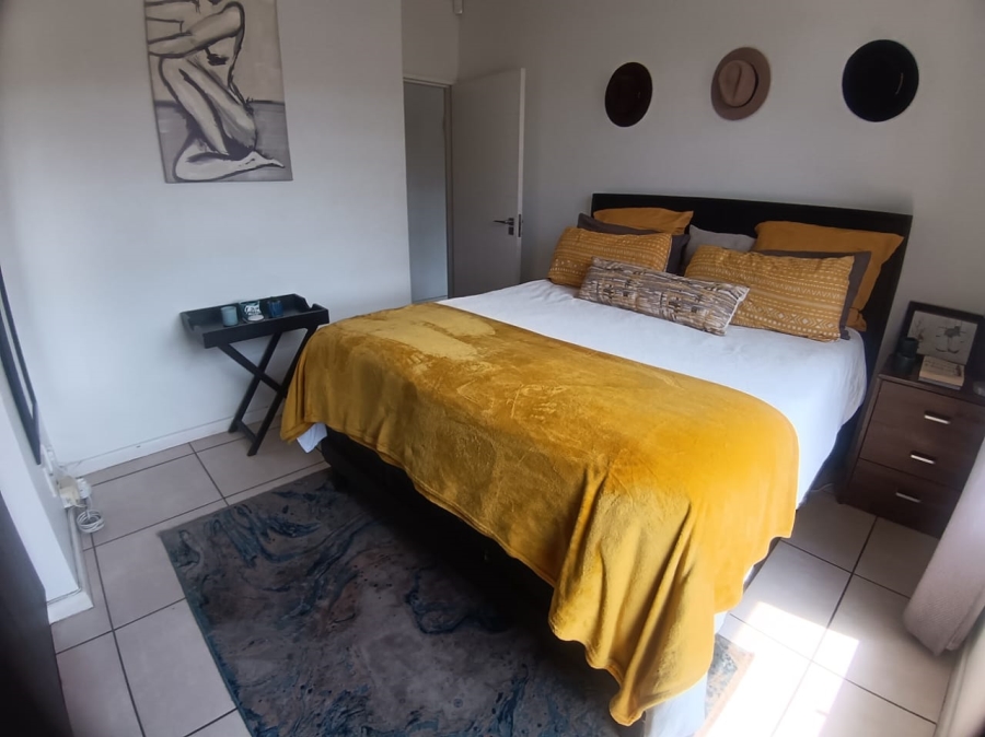 1 Bedroom Property for Sale in Olivedale Gauteng