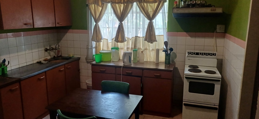  Bedroom Property for Sale in Malvern Gauteng