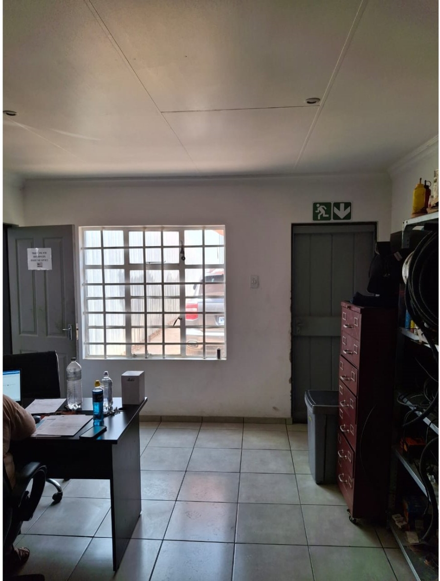 To Let commercial Property for Rent in Pomona Gauteng