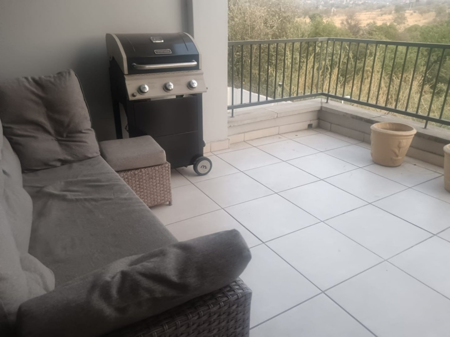 2 Bedroom Property for Sale in Olivedale Gauteng