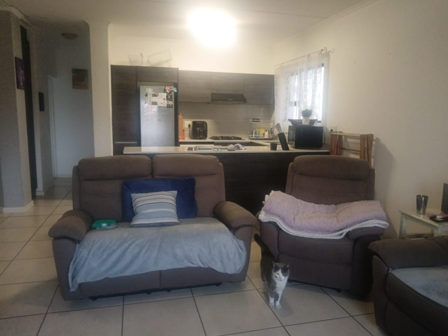 2 Bedroom Property for Sale in Olivedale Gauteng