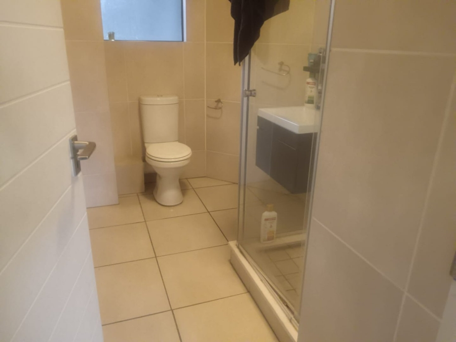 2 Bedroom Property for Sale in Olivedale Gauteng