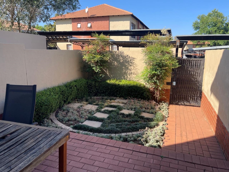2 Bedroom Property for Sale in Pretorius Park Gauteng