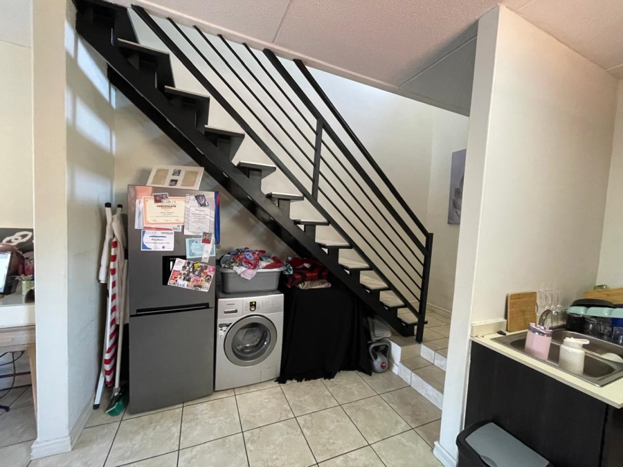 2 Bedroom Property for Sale in Pretorius Park Gauteng