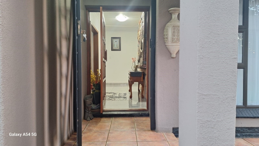 4 Bedroom Property for Sale in Dalpark Gauteng