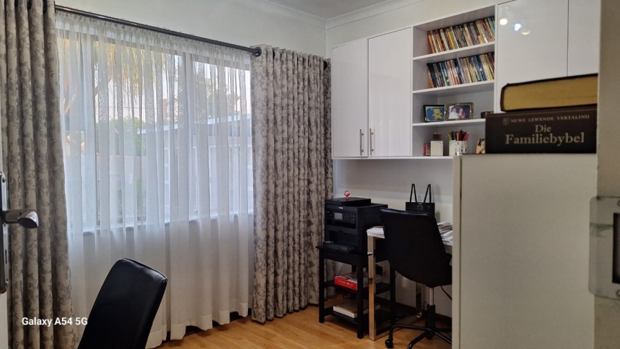 4 Bedroom Property for Sale in Dalpark Gauteng