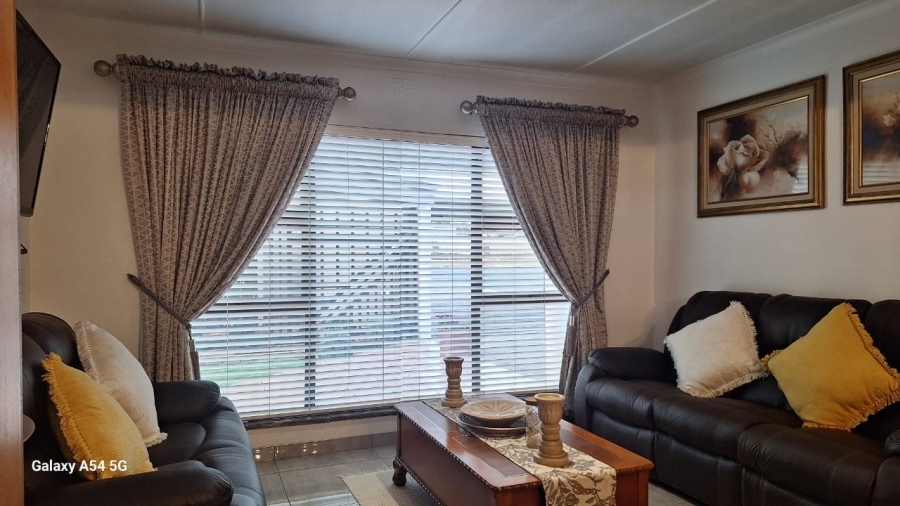 4 Bedroom Property for Sale in Dalpark Gauteng