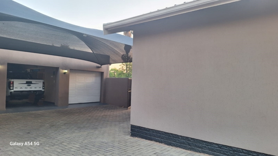 4 Bedroom Property for Sale in Dalpark Gauteng