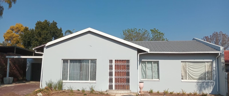 To Let 3 Bedroom Property for Rent in Rooihuiskraal Gauteng