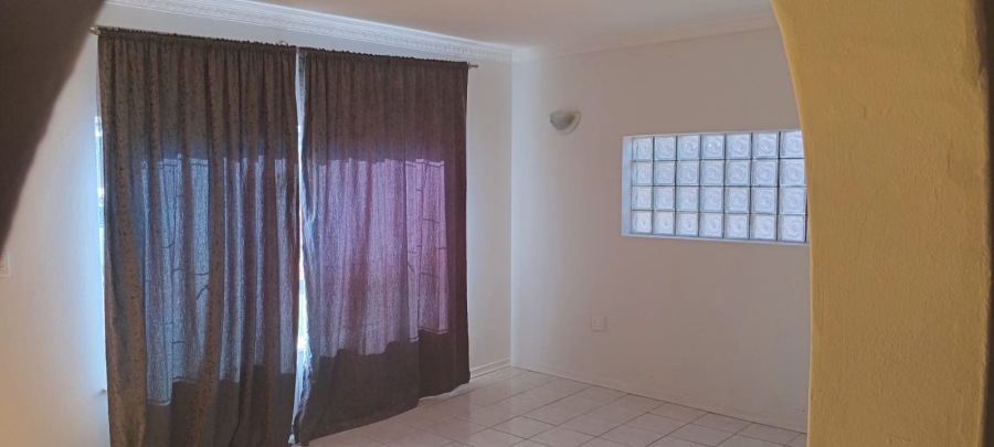 To Let 3 Bedroom Property for Rent in Rooihuiskraal Gauteng