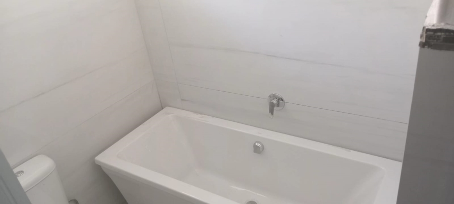 To Let 3 Bedroom Property for Rent in Rooihuiskraal Gauteng