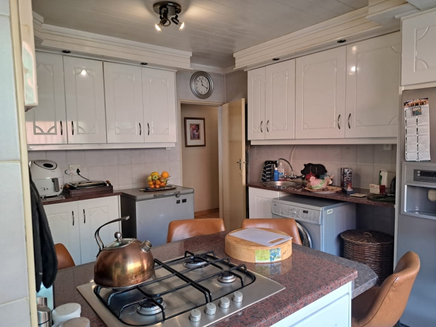 3 Bedroom Property for Sale in Silverton Gauteng