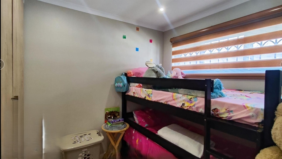  Bedroom Property for Sale in Albertsdal Gauteng