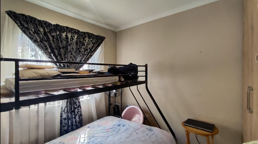  Bedroom Property for Sale in Albertsdal Gauteng