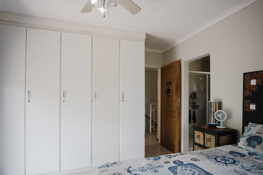 3 Bedroom Property for Sale in Bassonia Gauteng