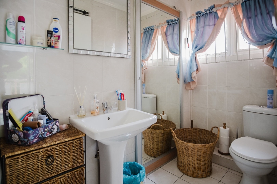 3 Bedroom Property for Sale in Bassonia Gauteng