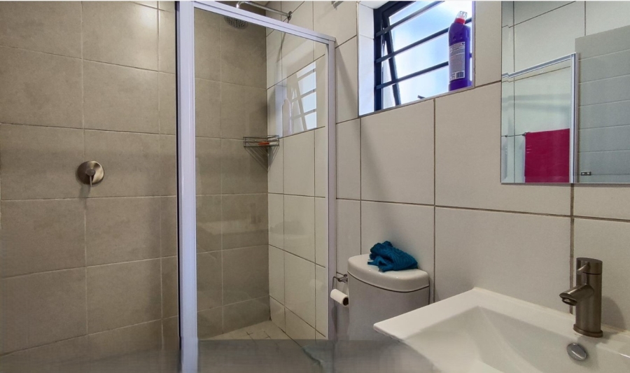  Bedroom Property for Sale in Albertsdal Gauteng